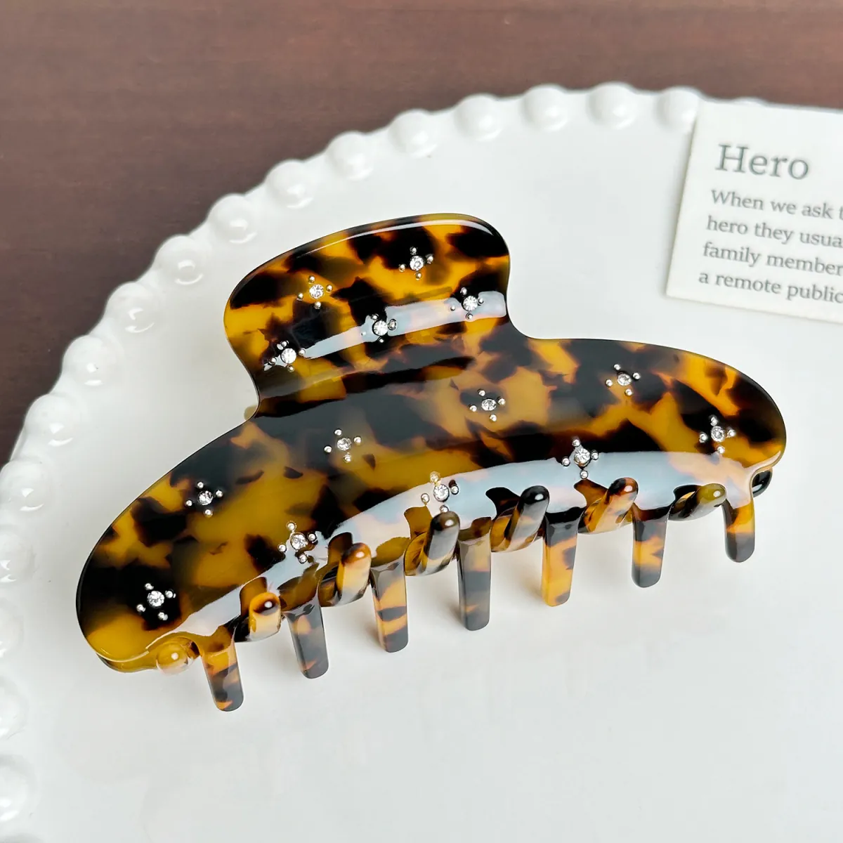 Classic Tortoise acetate claw clip