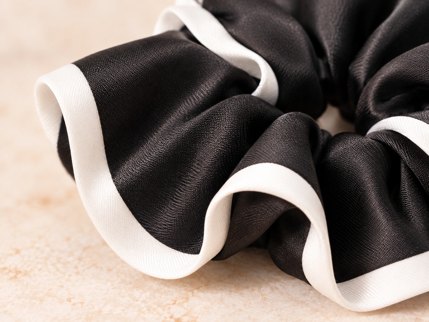 100% Mulberry Silk · 22 Momme