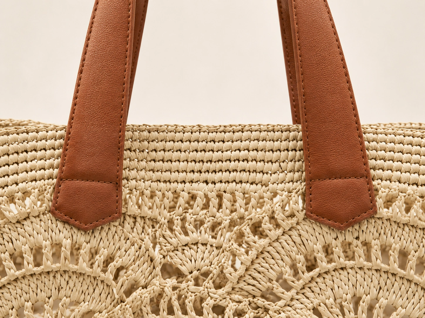 Dual brown PU straps with shovel-shaped tabs