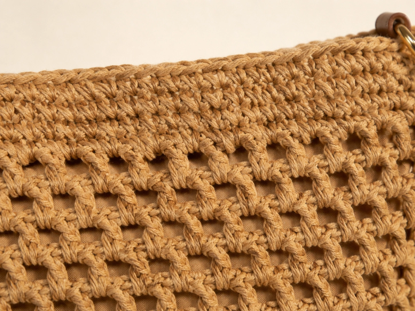Grid and diamond openwork crochet